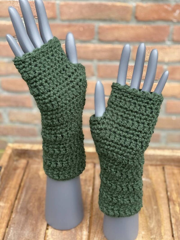 Mittens - Dark Green