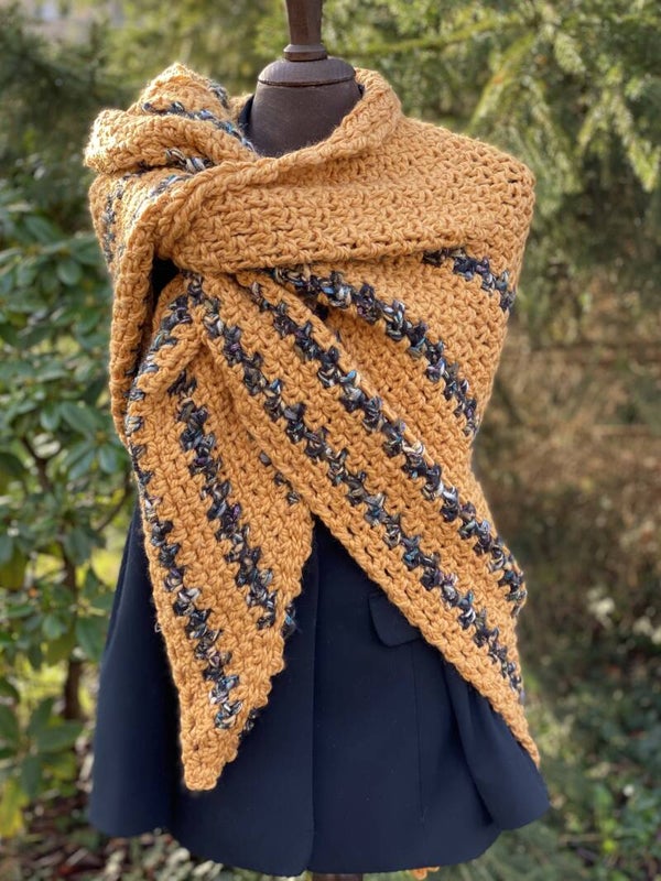 Big Hug - warm geel met strepen