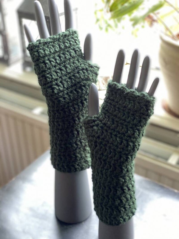 Mittens - Dark Green, no-wool