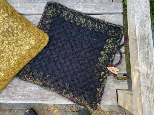 ZitMat / SeatPad - Zwart-Groen / Black-Green: vochtvast & anti-slip / moistproof & non-skid