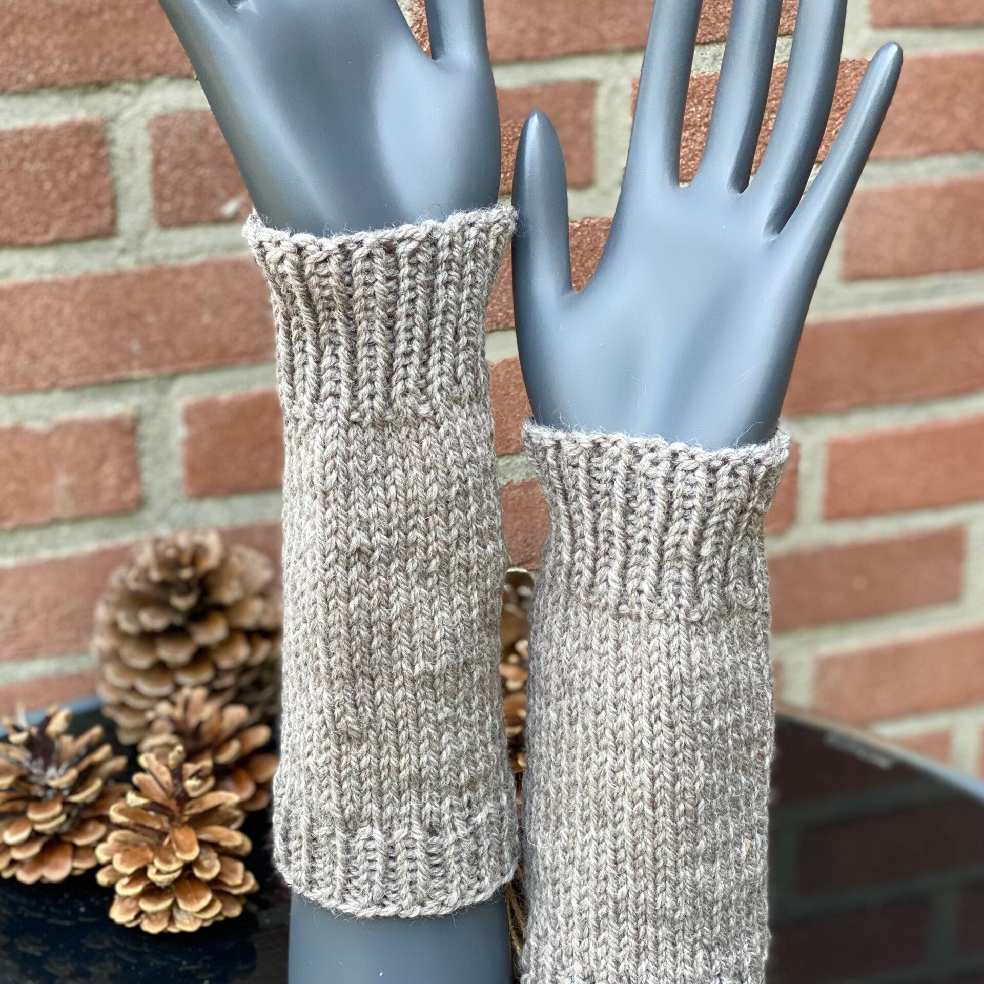 ArmWarmers - Zand / Sand. Wol / wool.