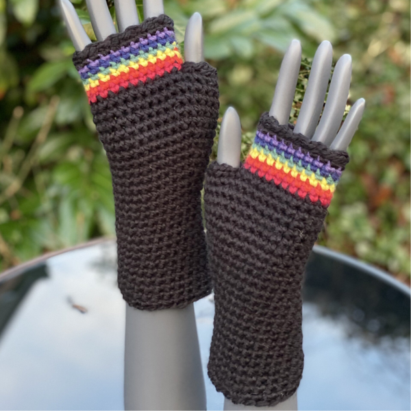 Polswarmers / Mittens - Rainbow