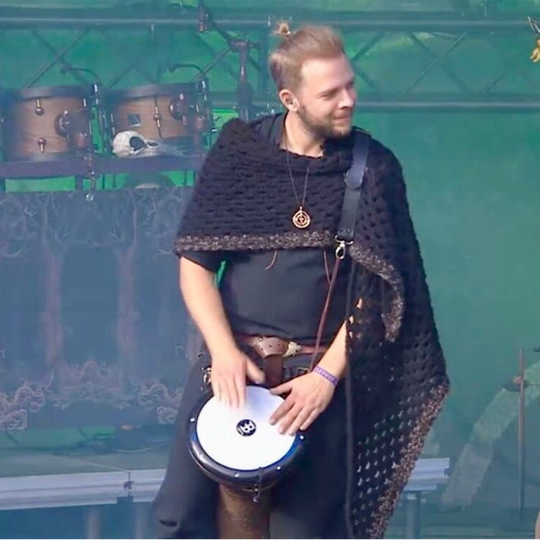 Big Hug - Alex from Faun🖤