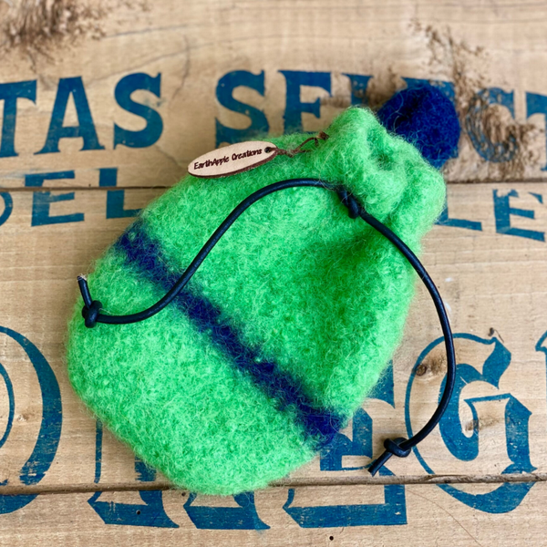 Buidel / Pouch - Lichtgroen-Blauw / Light Green-Blue