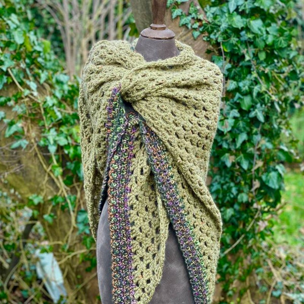 Big Hug - Licht Olijfgroen / Light Olivegreen