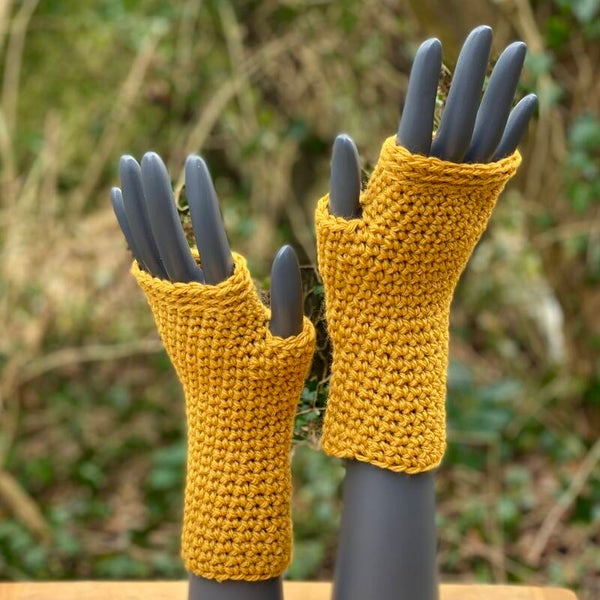 Mittens - Okergeel / Ochre. Wol / Wool