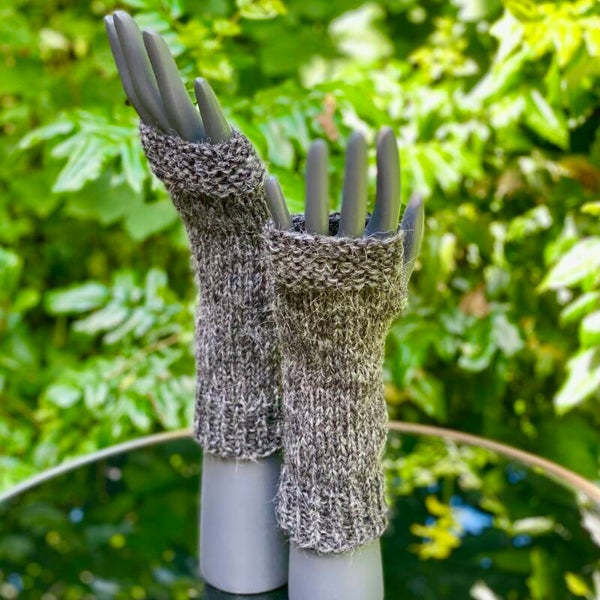 Armwarmers - Donkergrijs gemeleerd / Dark Grey melee. Wol/Wool.