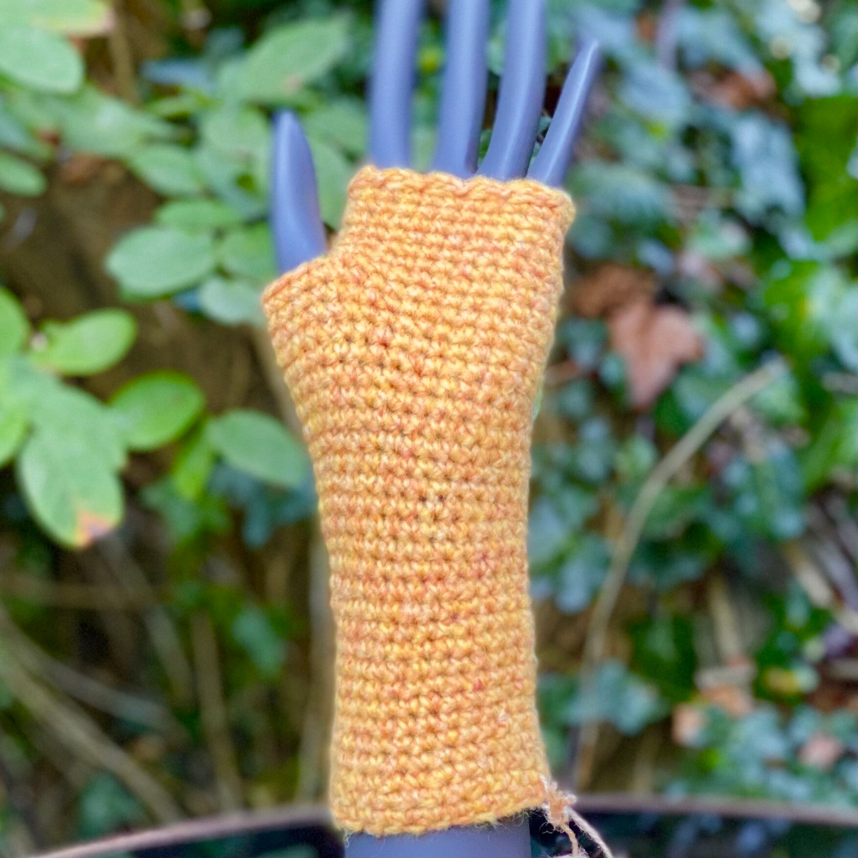 Mittens - Zonnig geel. NulWol / Sunny Yellow. NoWool