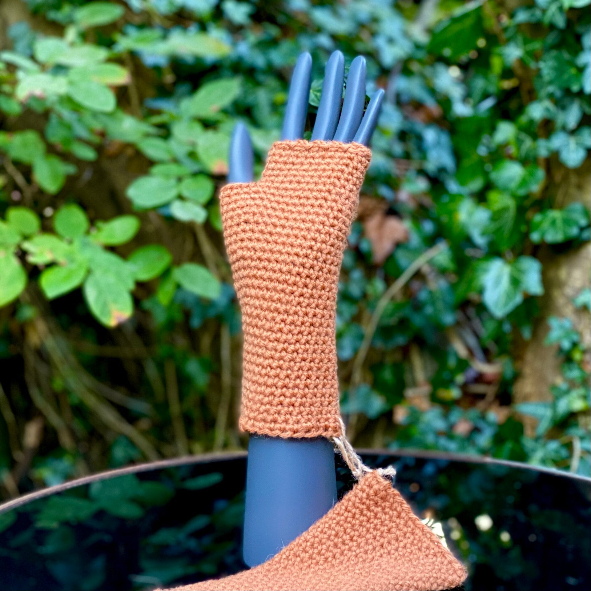 Mittens - Licht Oker / Light Ochre