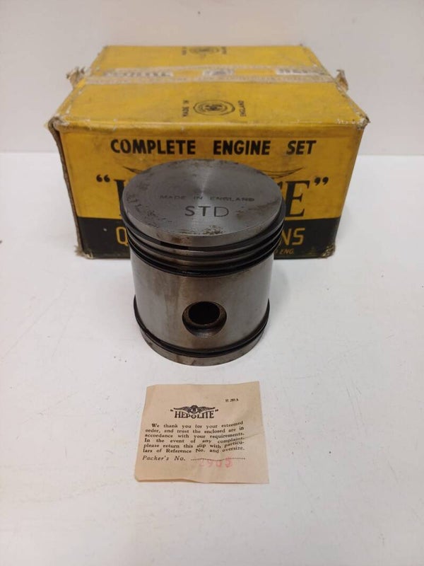 Pistonset  Pontiac    248.9 cu in (4.1 L) Straight 8  Cast Iron (n.o.s  Hepolite 12034)