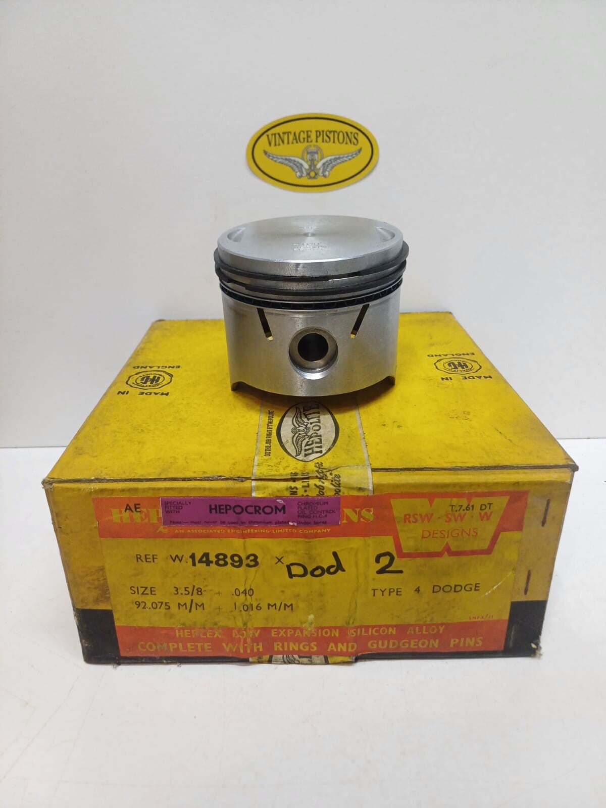 Dodge 325ci poly v8   n.o.s Pistonset ( Hepolite w15311)