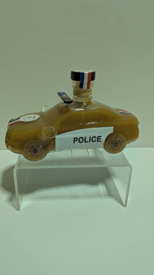 VOITURE DE POLICE