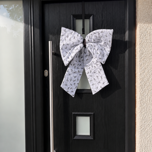 Skeleton Halloween door bow