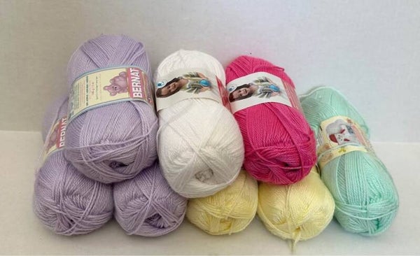 Yarn bundle of 8 skeins of Bernat Softee Baby