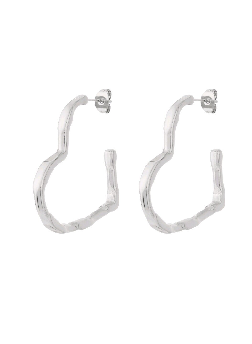 Grote hartvormige oorringen