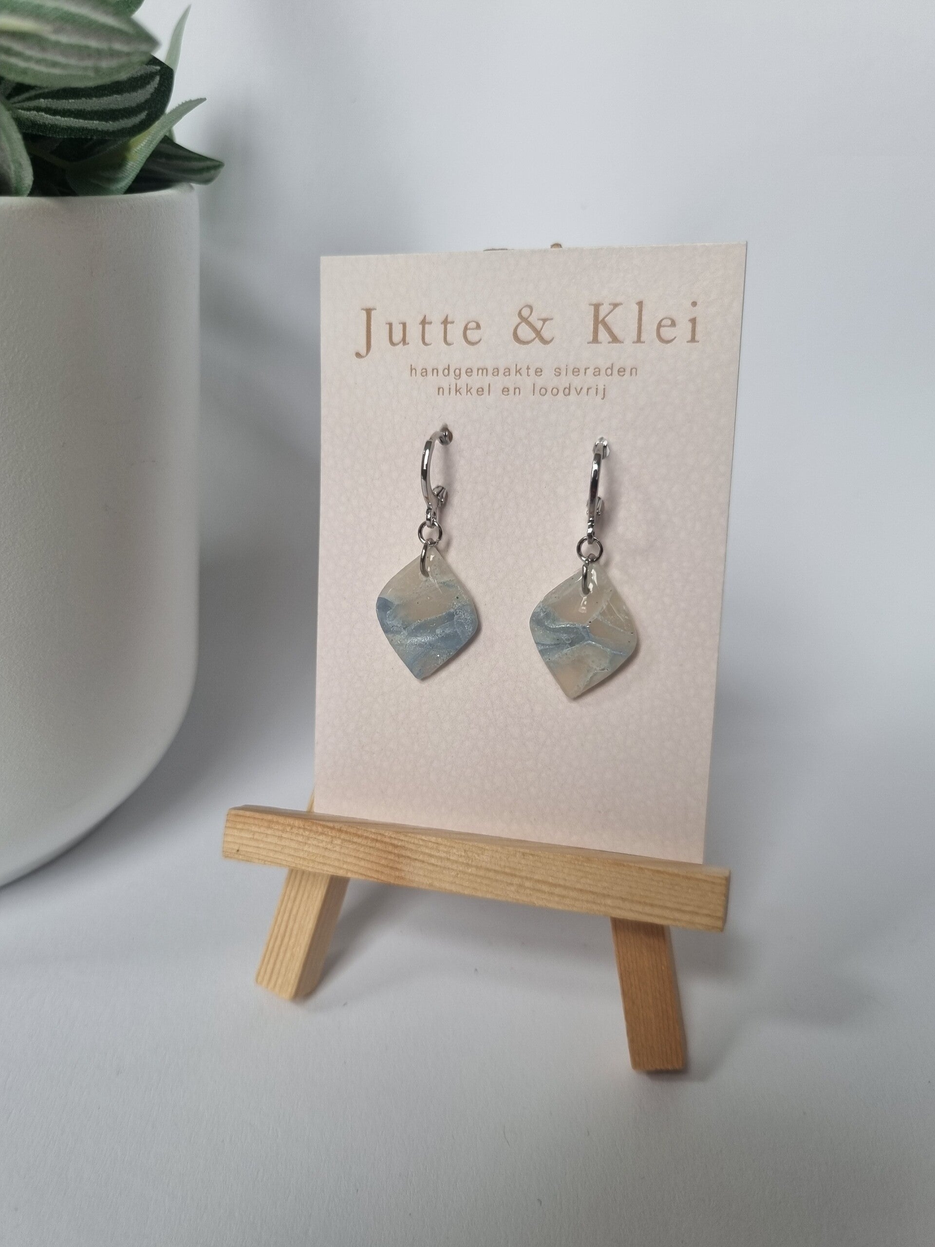 Ringetjes zilver lichtblauw