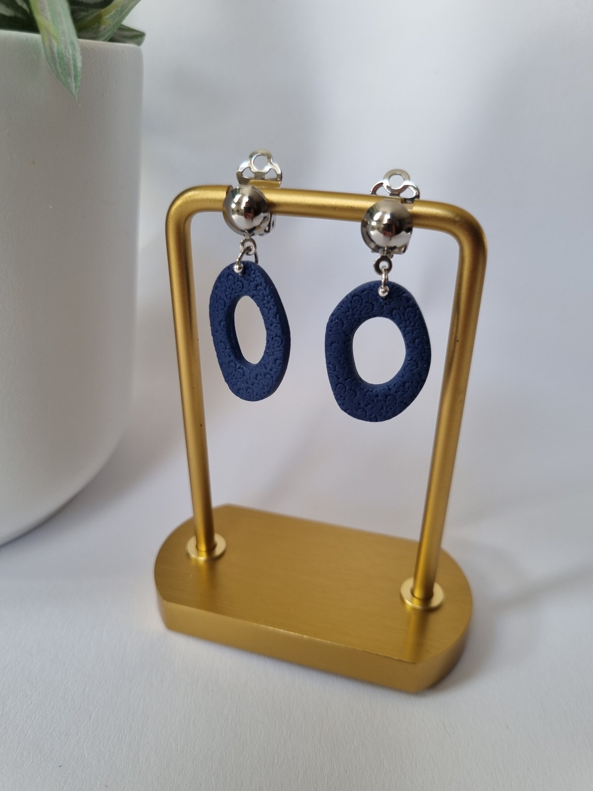 Donkerblauw bloemafdruk