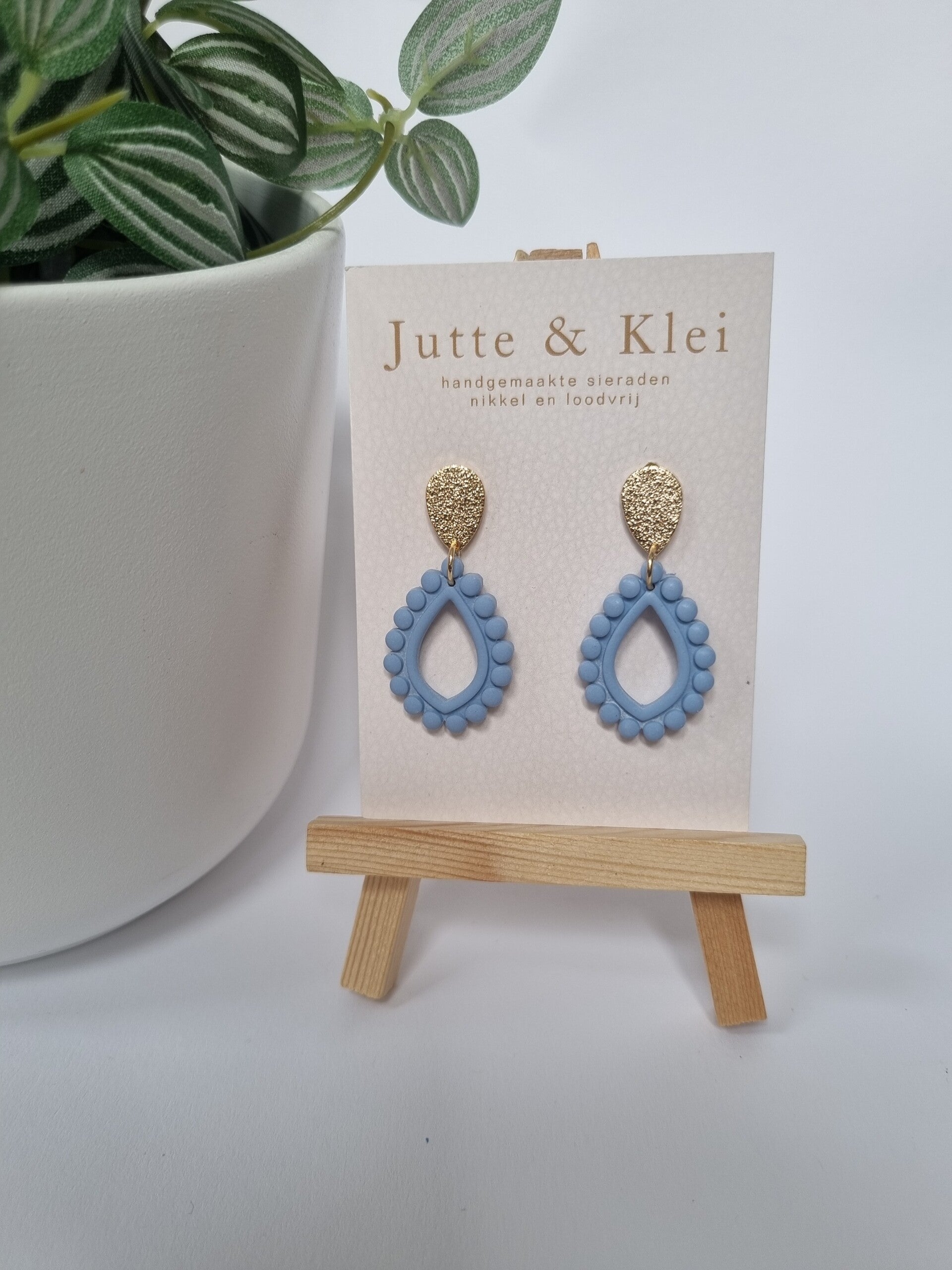 Oorbellen lichtblauw