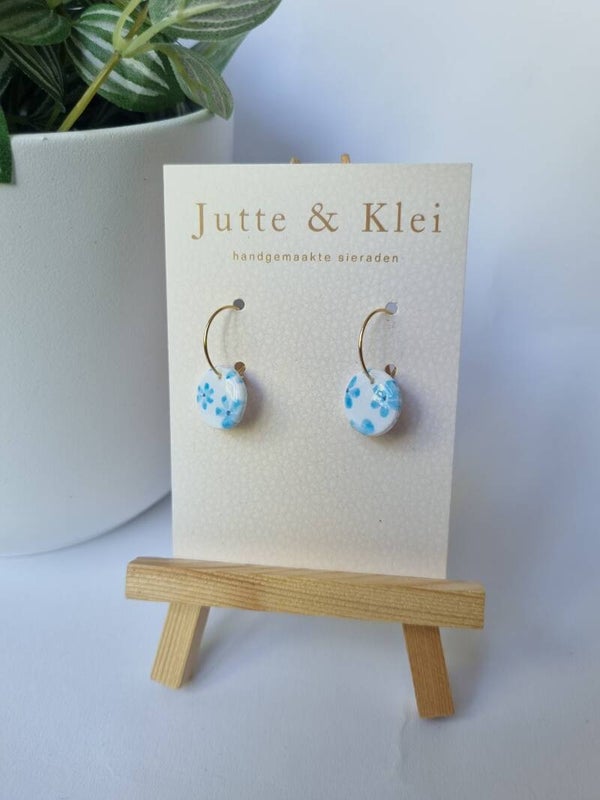 Ringetjes 15 mm lichtblauwe bloem