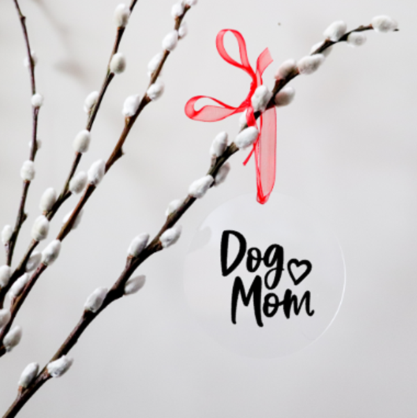 Kerstbal Dog Mom van plexi glas