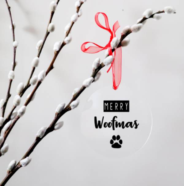 Kerstbal Merry Woofmas van plexi glas