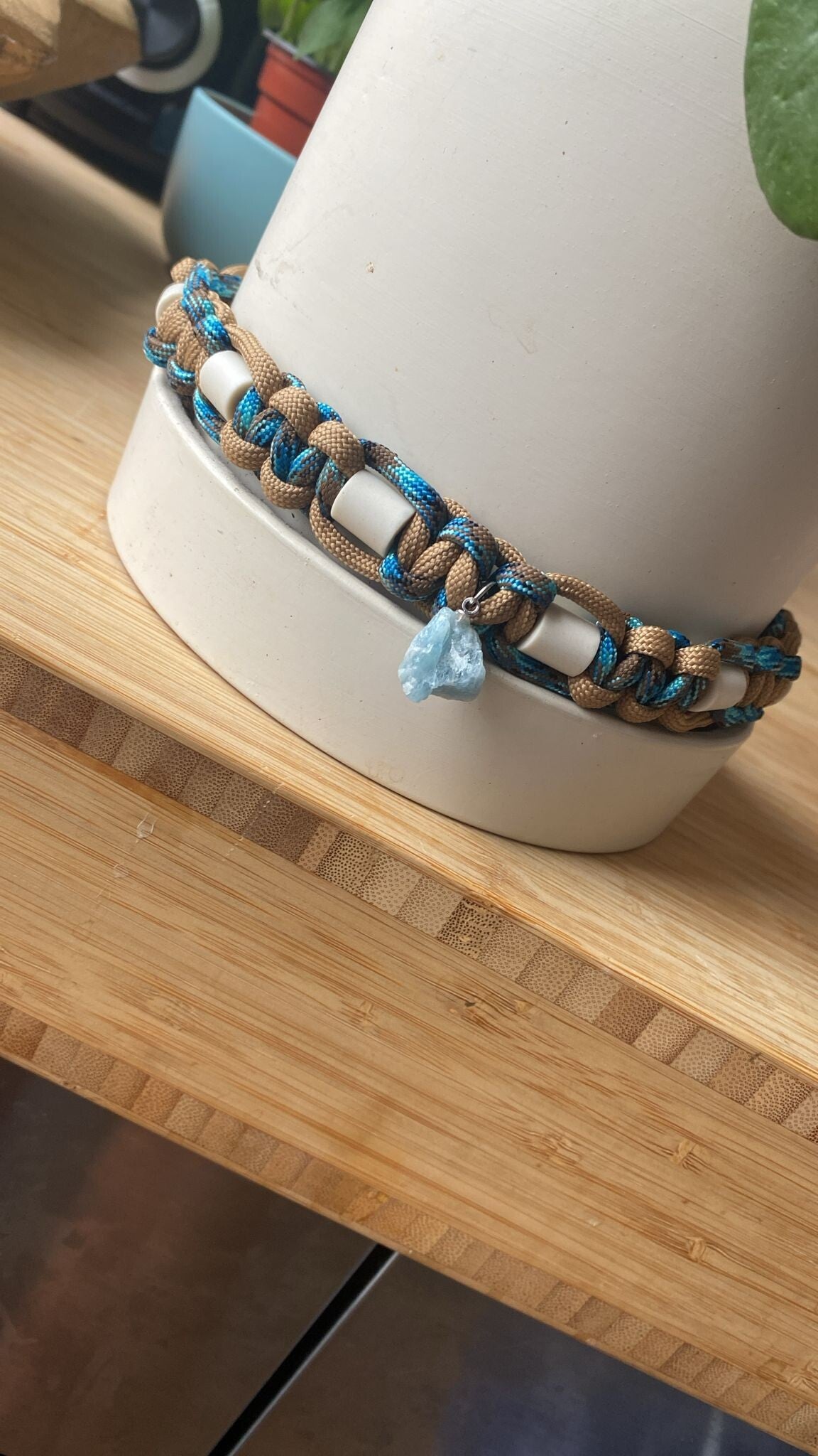 Handgemaakte EM kralen band voor hond of kat