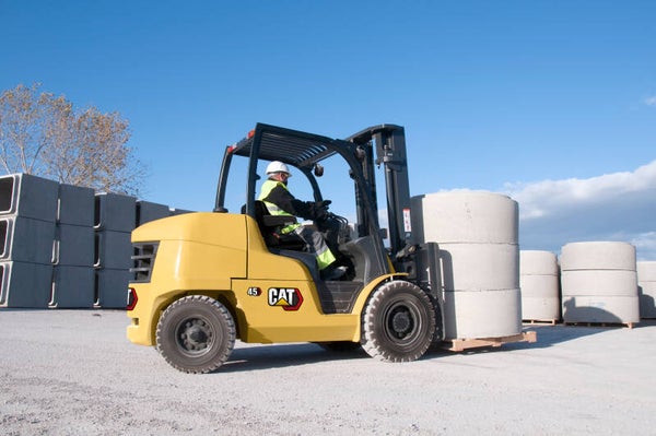 CHARIOT ELEVATEUR DIESEL