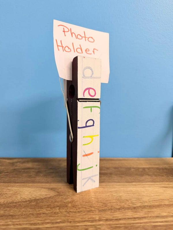 Alphabet Photo & Note Holder – Dark Accent