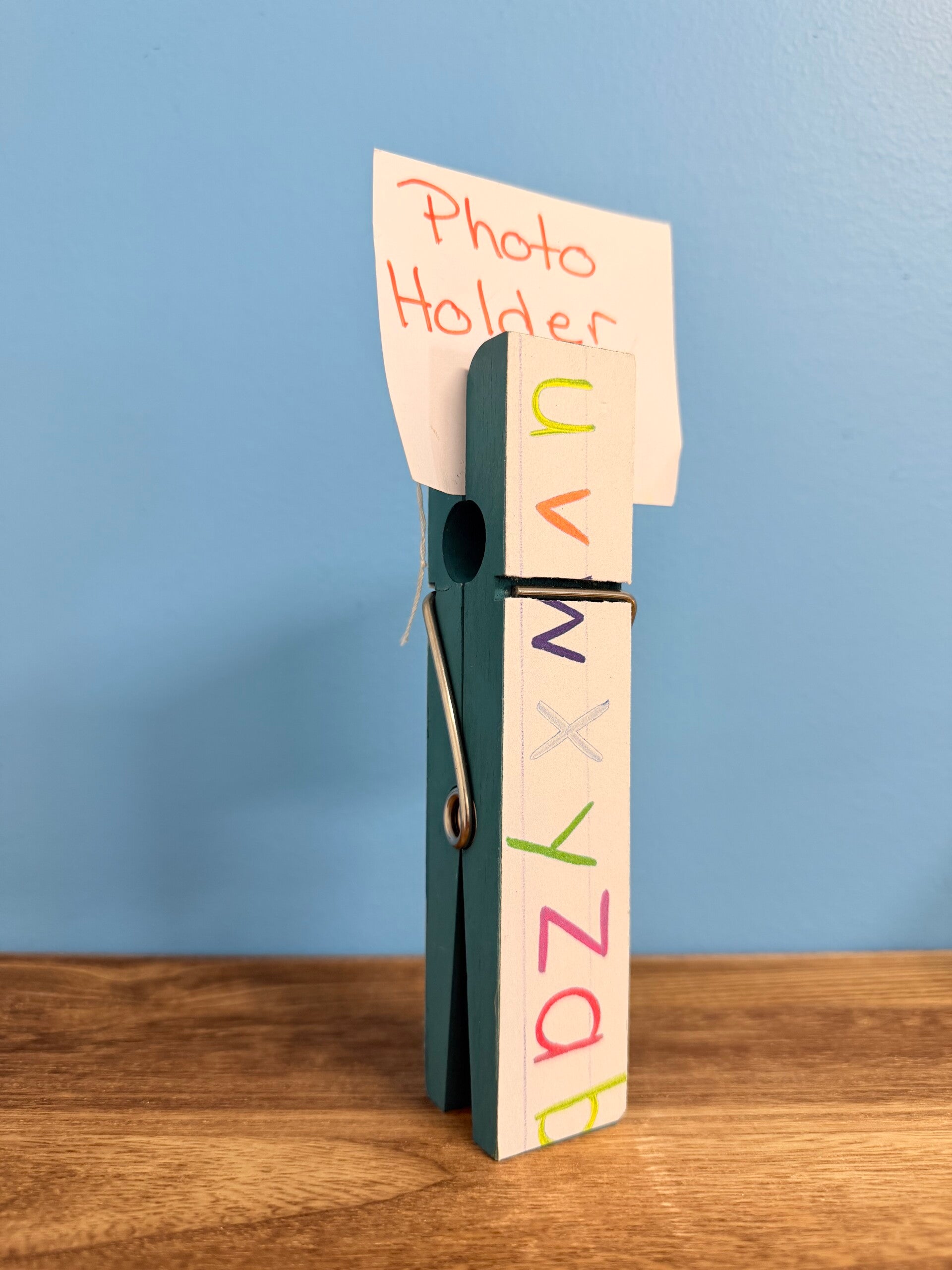 Alphabet Photo & Note Holder – Teal Accent