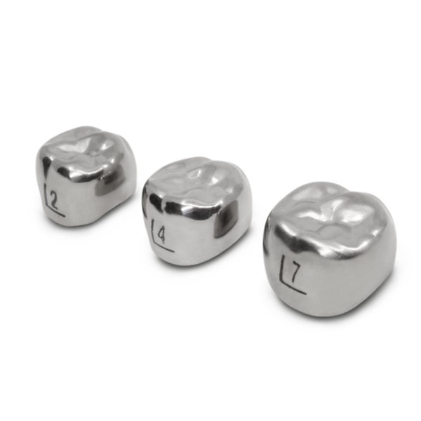 Corona de acero cromo para dientes temporales