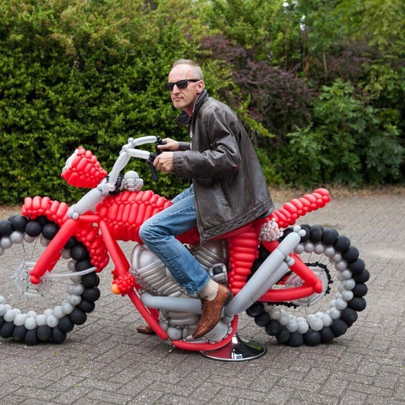 ballonartiestfransblowuprtl42.jpg