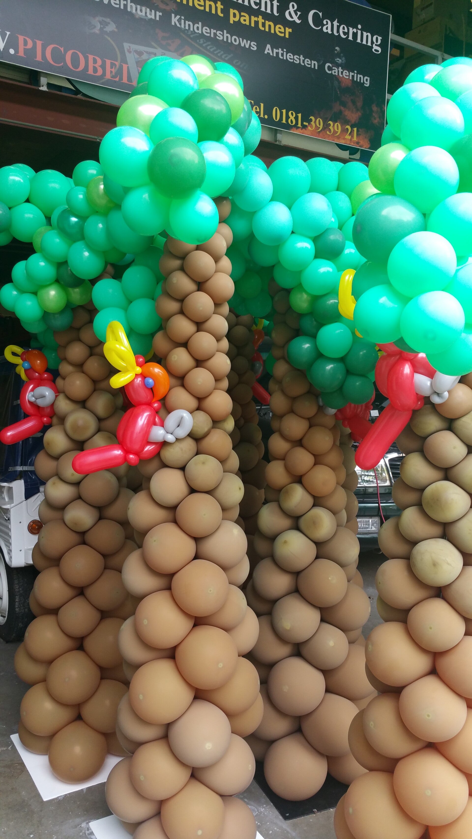 palmbomen van ballonnen.jpg