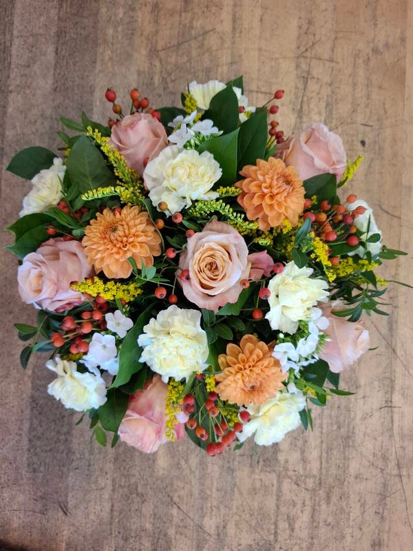 Biedermeier bloemstuk