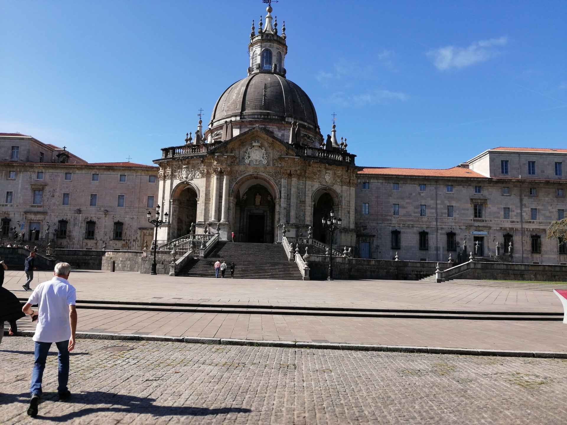 img_20191007_121113-standard.jpg