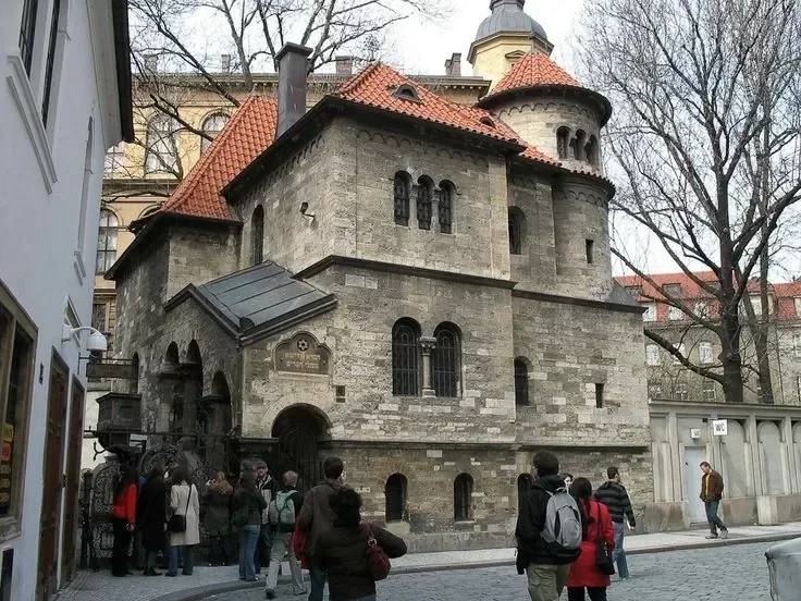 old-new-synagogue-standard.webp