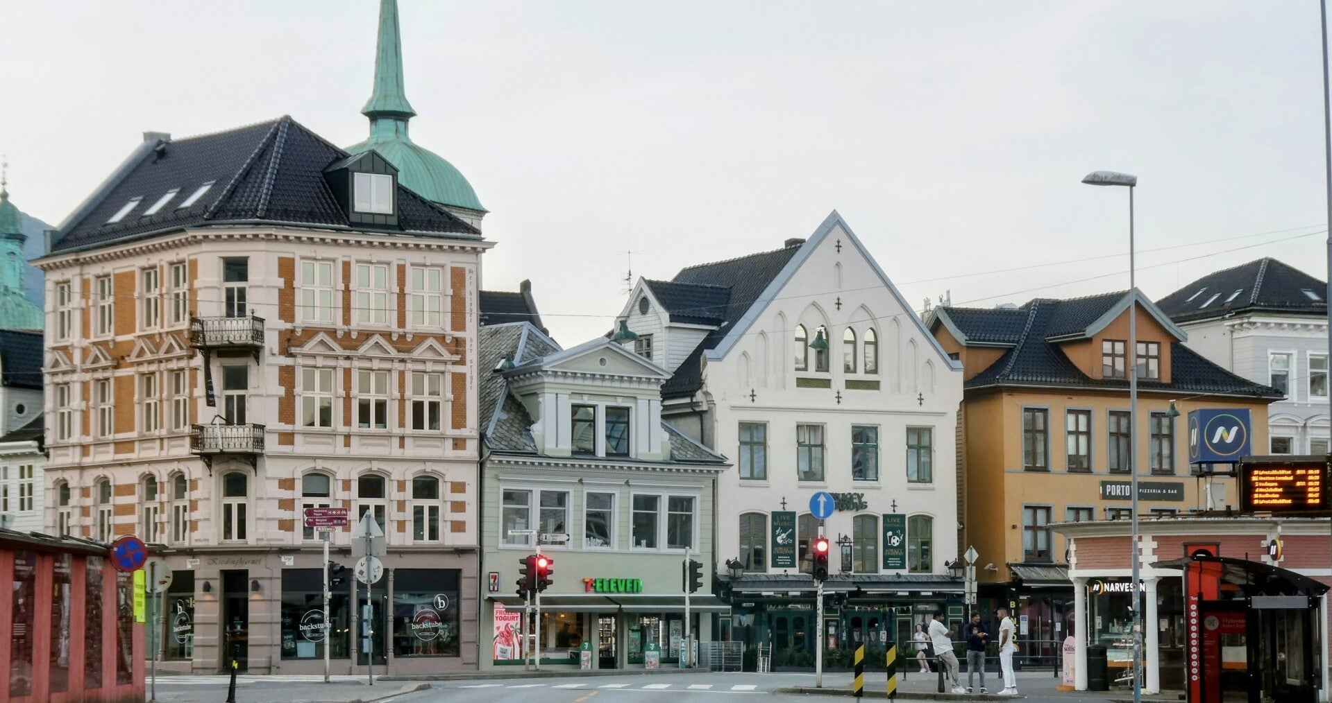 p1020677-2-standard.jpg