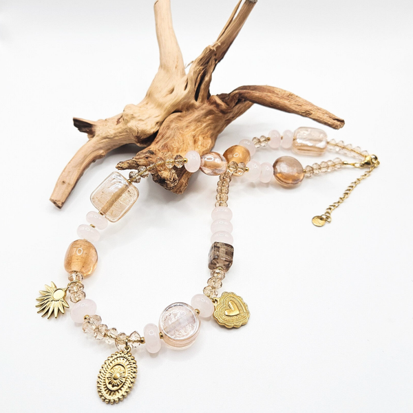 Ketting Nola