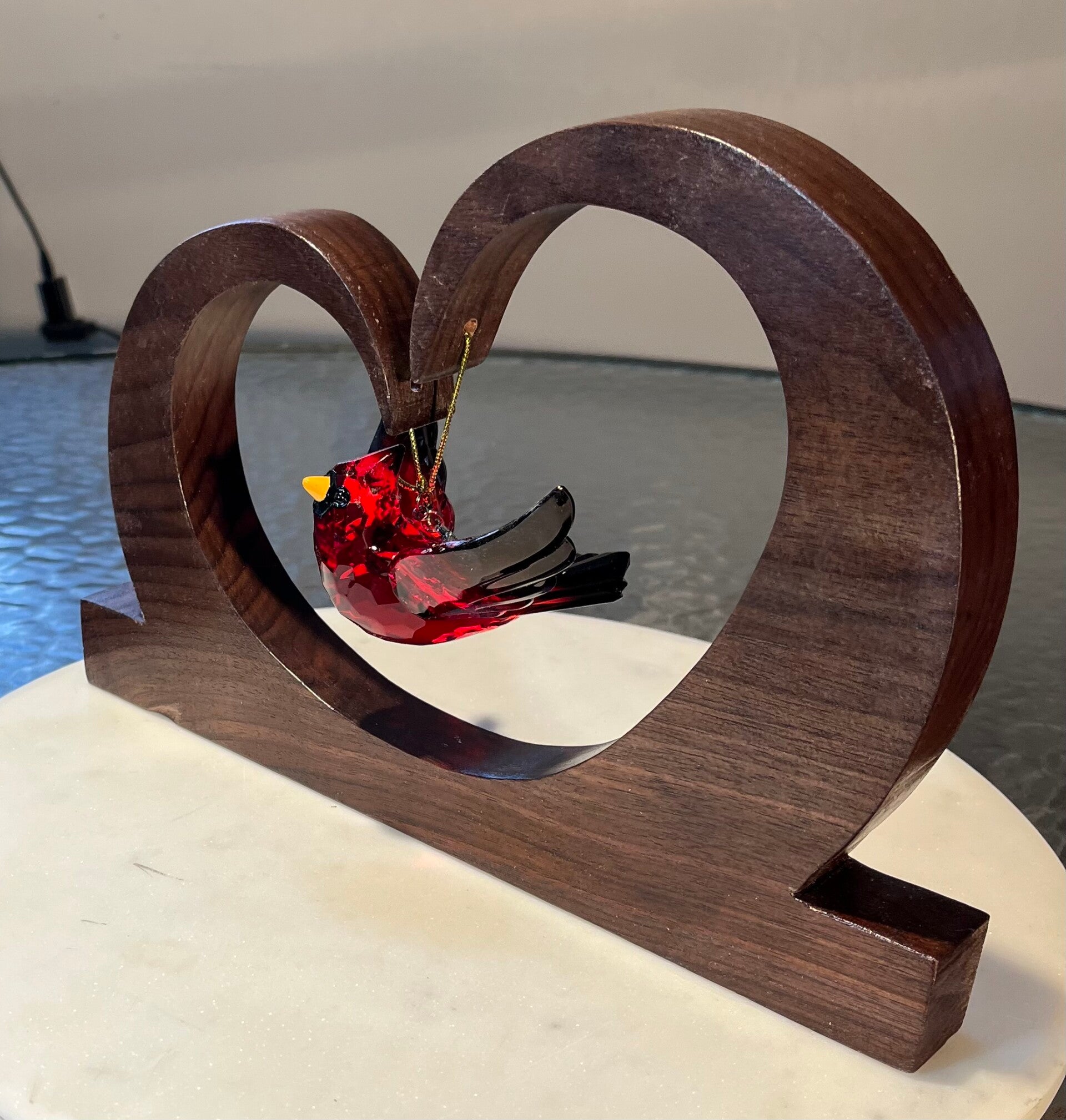 Home Decor: Walnut Heart with Hanging Cardinal Item # 5261-40