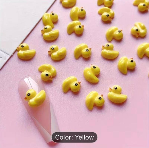 50pcs Little Yellow Duck Nail Carms