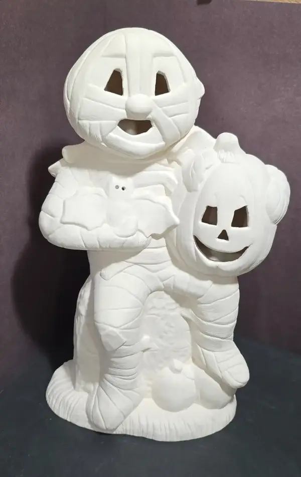 Momie avec citrouille #121
