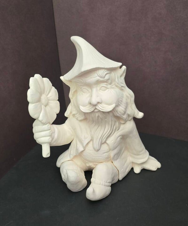 Gnome avec une fleur #560