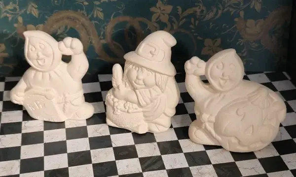 Set de 1 sorcière et 2 fantômes #T419