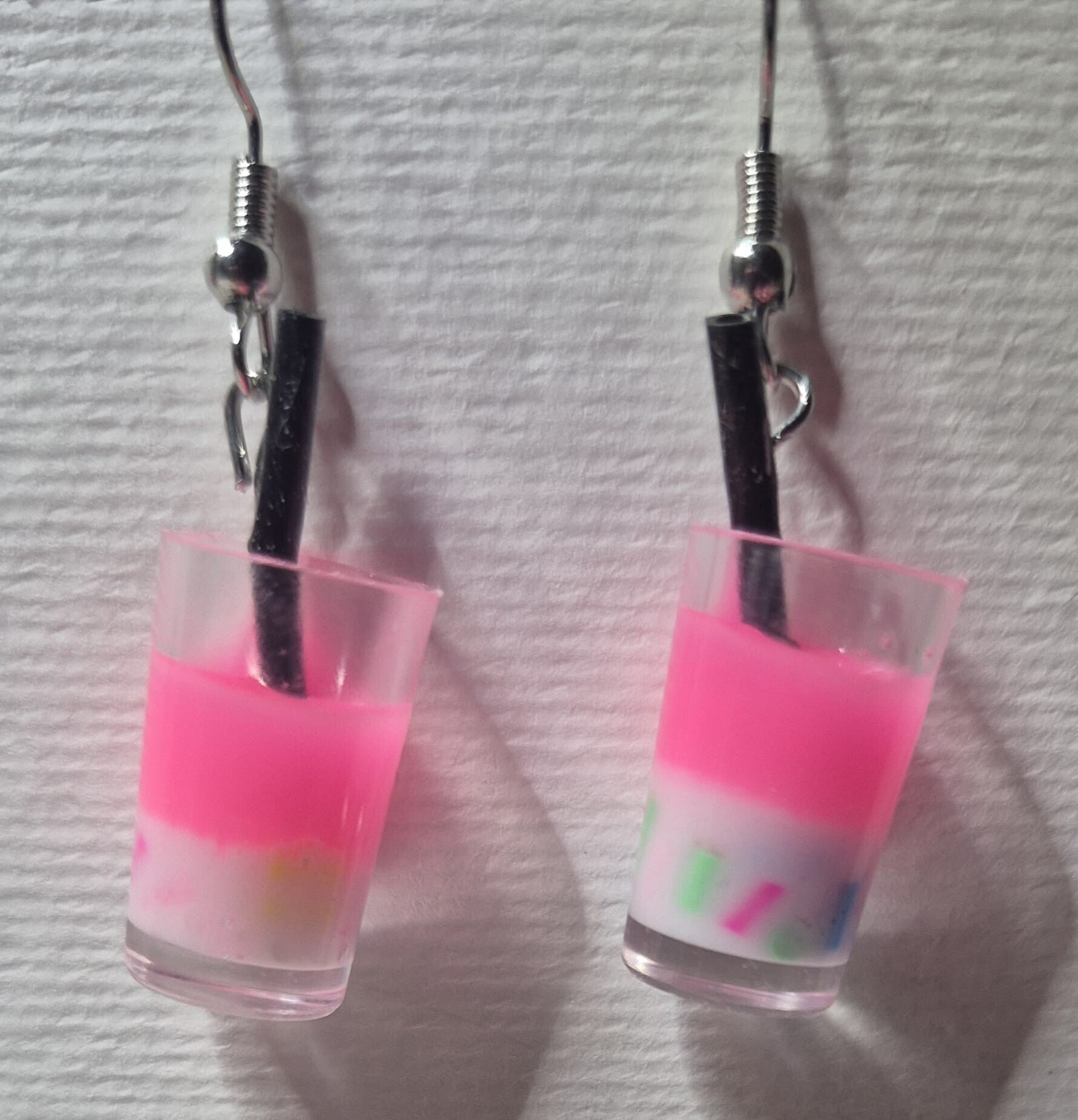 Grappige cocktail oorbellen.