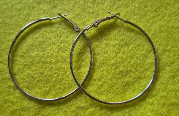 Mooie zilveren oorbellen. (Grote ringen)