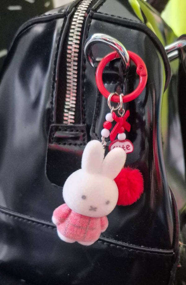 Schattige sleutelhanger van Nijntje. Rood