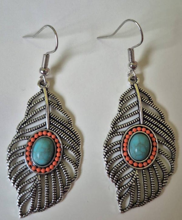 Elegante, vintage oorbellen met turquoise steentje