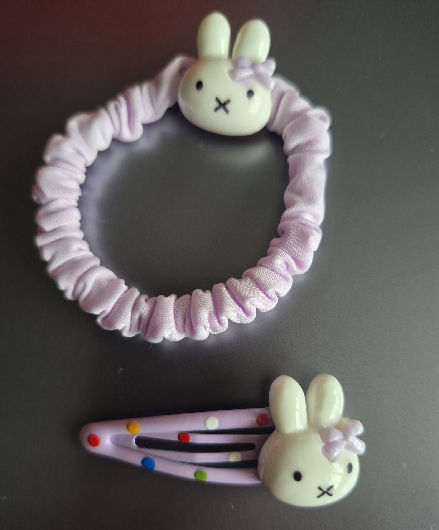 Lief en schattig haarbandje en haarspeld van Nijntje.