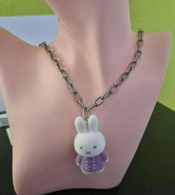 Schattige ketting van Nijntje.