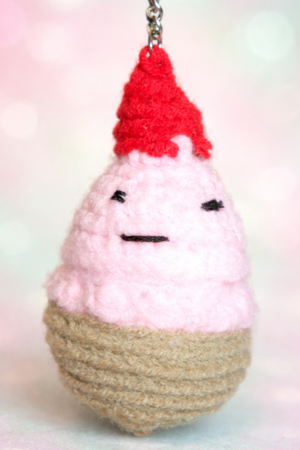 Amigurumi sleutelhanger taartje