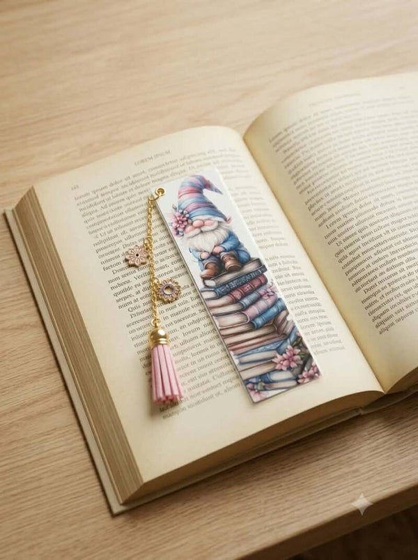 Marque-page Plastifié Recto Verso – Gnome Bonnet Pastel & Pompon Rose